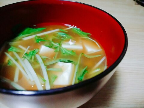 豆腐と水菜のみそ汁